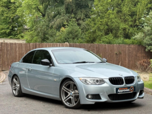 2012 BMW 3 Series 2.0 320d Sport Plus Edition Convertible in Blue — image 2