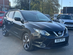 2015 Nissan Qashqai 1.5 Dci N-Tec+ 2WD Euro 5 (s/s) 5dr in Black — image 6