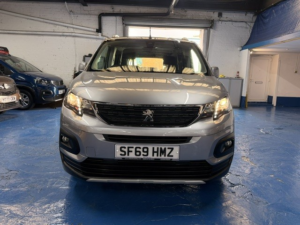 2019 Peugeot Rifter 1.5 in Grey — image 5