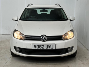 2012 Volkswagen Golf 1.6 Tdi Se Euro 5 5dr in White — image 2