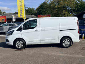 2022 Ford Transit Custom 2.0 280 Ecoblue Mhev Limited Panel Van 5dr Diesel Manual L1 H1 Euro 6 (s/s) (130 Ps) in White — image 4