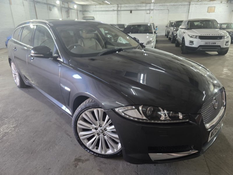 2013 Jaguar Xf 3.0 D V6 Portfolio in Grey — image 1