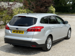 2018 Ford Focus 1.0 T Ecoboost Zetec Edition in Silver — image 3