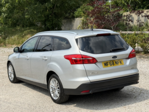 2018 Ford Focus 1.0 T Ecoboost Zetec Edition in Silver — image 6