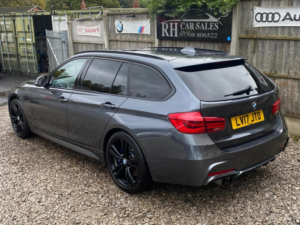 2017 BMW 3 Series 2.0 320i M Sport Touring Auto Xdrive Euro 6 (s/s) 5dr in Grey — image 3