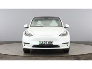 2025 Tesla Model Y (dual Motor) Long Range Auto 4wde 5dr in White — image 4
