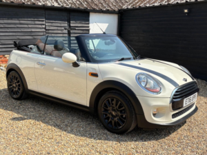 2016 MINI Convertible 1.5 Cooper Euro 6 (s/s) 2dr in White — image 2