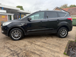2014 Ford Kuga 2.0 Tdci Titanium Powershift AWD Euro 5 5dr in Black — image 4