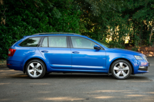 2020 Skoda Octavia 1.6 Tdi Se Drive in Blue — image 4