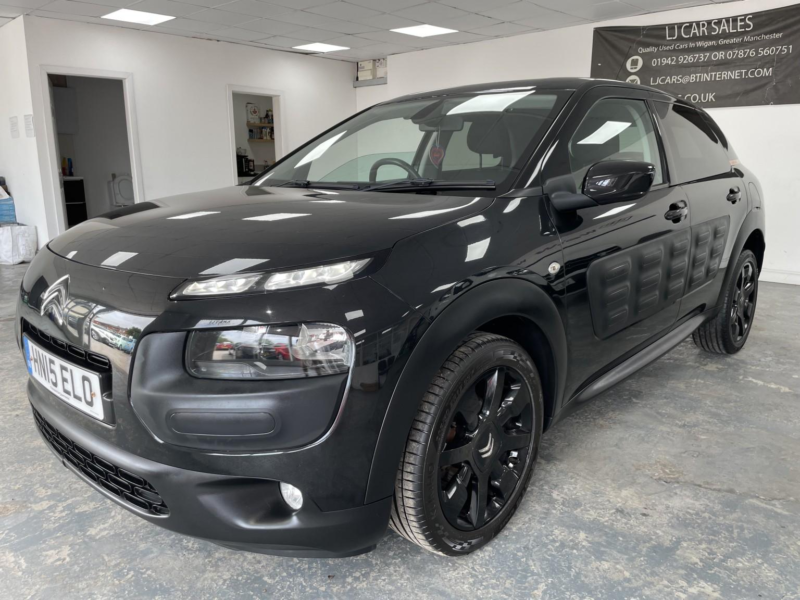 2015 Citroen C4 Cactus 1.6 Bluehdi Flair in Black — image 1