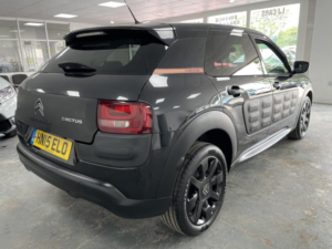 2015 Citroen C4 Cactus 1.6 Bluehdi Flair in Black — image 5