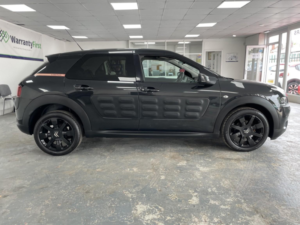 2015 Citroen C4 Cactus 1.6 Bluehdi Flair in Black — image 6
