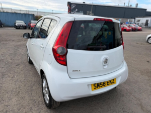 2009 Vauxhall Agila 1.2 16v Design Auto Euro 4 5dr in White — image 4