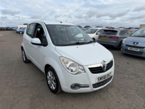 2009 Vauxhall Agila 1.2 16v Design Auto Euro 4 5dr in White — image 5