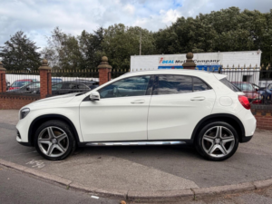 2017 Mercedes-Benz Gla 2.1 Gla220d Amg Line 7g-Dct 4matic Euro 6 (s/s) 5dr in White — image 4