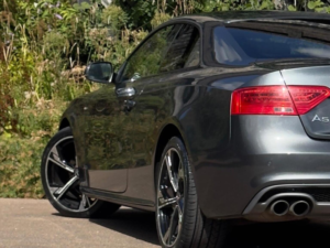 2013 Audi A5 2.0 Tdi Black Edition S Tronic Quattro Euro 5 (s/s) 2dr in Grey — image 5