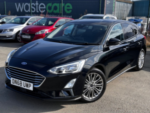 2018 Ford Focus 1.0 T Ecoboost Titanium X in Black — image 3