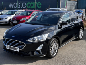 2018 Ford Focus 1.0 T Ecoboost Titanium X in Black — image 6