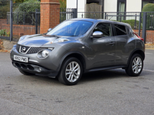 2013 Nissan Juke 1.6 Acenta Premium Euro 5 (s/s) 5dr in Grey — image 3