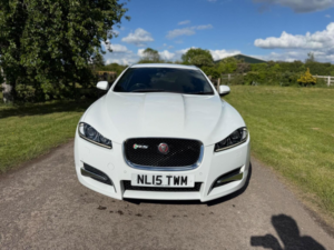 2015 Jaguar Xf 2.2d R-Sport Sportbrake Auto Euro 5 (s/s) 5dr in White — image 2