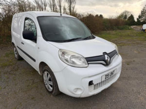 2015 Renault Kangoo 1.5 Dci Energy Ml19 Eco2 Phase 2 Fwd L2 H1 5dr in White — image 2