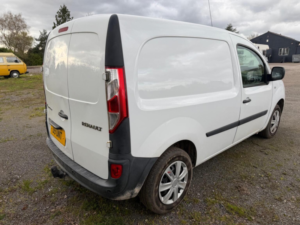 2015 Renault Kangoo 1.5 Dci Energy Ml19 Eco2 Phase 2 Fwd L2 H1 5dr in White — image 5