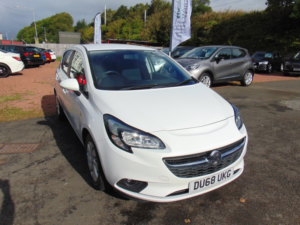 2018 Vauxhall Corsa 1.4 I Ecotec Design * Mot September 2027 * Finance Available * Only 34756 Miles * Free 6 Moinths Wa in White — image 4