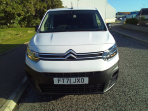 2022 Citroen Berlingo 1.5 Bluehdi 1000 Enterprise M Pro in White — image 4