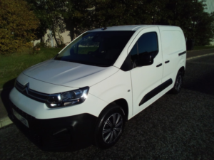 2022 Citroen Berlingo 1.5 Bluehdi 1000 Enterprise M Pro in White — image 5