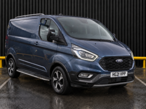 2021 Ford Transit Custom 2.0 300 Ecoblue Active Panel Van 5dr Diesel Manual L1 H1 Euro 6 (s/s) (170 Ps) in Blue — image 3