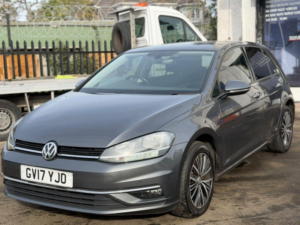 2017 Volkswagen Golf 1.4 Tsi Bluemotion Tech Se Nav DSG Euro 6 (s/s) 5dr in Grey — image 3