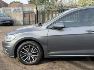2017 Volkswagen Golf 1.4 Tsi Bluemotion Tech Se Nav DSG Euro 6 (s/s) 5dr in Grey — image 4