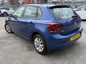 2018 Volkswagen Polo 1.0 Se in Blue — image 4