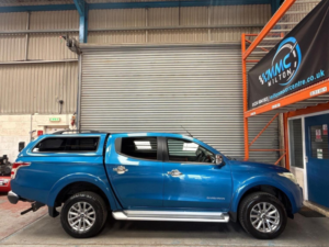 2017 Mitsubishi L200 2.4 Di-D Dc Barbarian Auto 4WD Euro 6 4dr in Blue — image 5