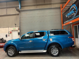 2017 Mitsubishi L200 2.4 Di-D Dc Barbarian Auto 4WD Euro 6 4dr in Blue — image 6