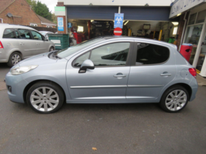 2011 Peugeot 207 1.6 Vti Allure Tiptronic Euro 5 5dr in Blue — image 2