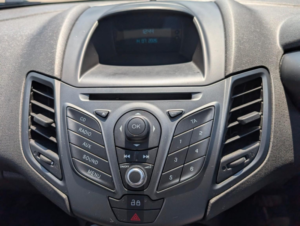 2015 Ford Fiesta 1.3 Style in Blue — image 6