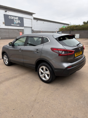 2019 Nissan Qashqai 1.5 Dci Acenta Premium SUV 5dr Diesel Manual Euro 6 (s/s) (115 Ps) in Grey — image 3