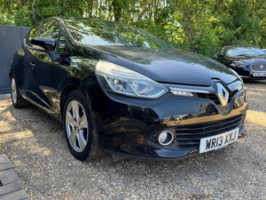 2013 Renault Clio 1.5 Dci Dynamique Medianav Euro 5 (s/s) 5dr in Black — image 4