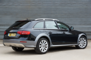 2013 Audi A4 Allroad 2.0 Tdi in Black — image 3
