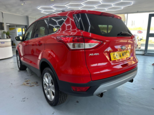 2014 Ford Kuga 2.0 Tdci Titanium 2WD Euro 5 5dr in Red — image 5