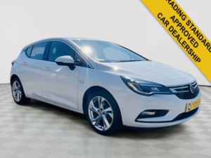 2016 Vauxhall Astra 1.4i Turbo Sri Nav Hatchback 5dr Petrol Auto Euro 6 (s/s) (150 Ps) in White — image 2