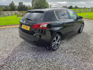 2017 Peugeot 308 1.6 Bluehdi Gt Line Hatchback 5dr Diesel Manual Euro 6 (s/s) (120 Ps) in Black — image 5