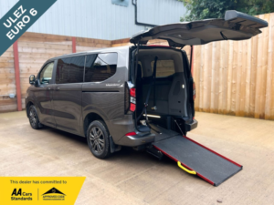 2025 Ford Tourneo Custom