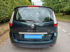 2010 Renault Grand Scenic 1.5 Dci Dynamique Tomtom MPV 5dr Diesel Manual Euro 4 (106 Ps) in Green — image 5