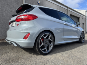 2019 Ford Fiesta 1.5 T Ecoboost St-3 in Silver — image 6