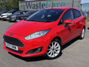 2017 Ford Fiesta 1.0 T Ecoboost Titanium in Red — image 3