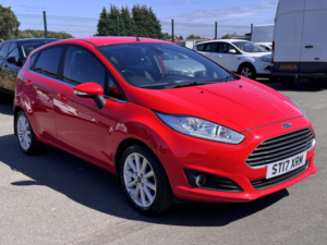 2017 Ford Fiesta 1.0 T Ecoboost Titanium in Red — image 4