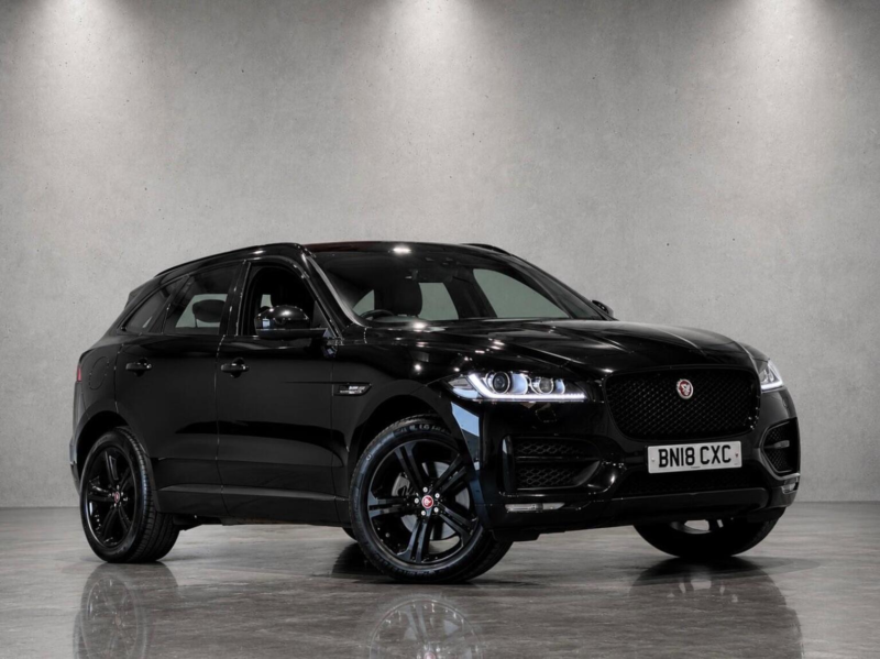 2018 Jaguar F-Pace 2.0 D240 R-Sport Auto AWD Euro 6 (s/s) 5dr in Black — image 1