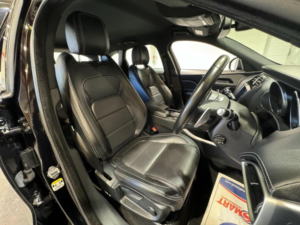 2018 Jaguar F-Pace 2.0 D240 R-Sport Auto AWD Euro 6 (s/s) 5dr in Black — image 4